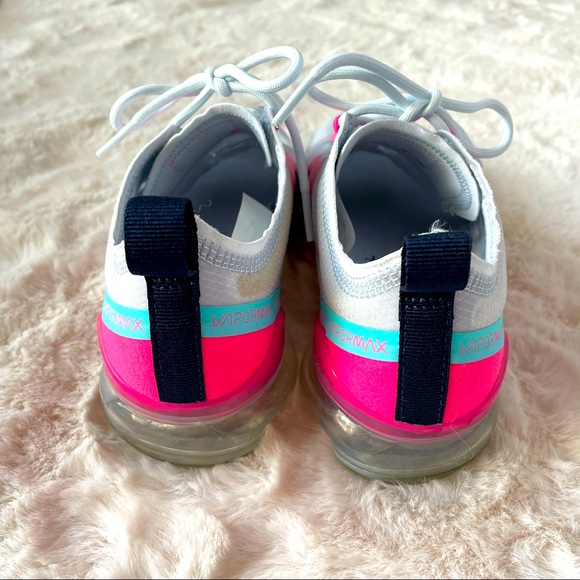 Nike Air Vapormax - Picture 6 of 8